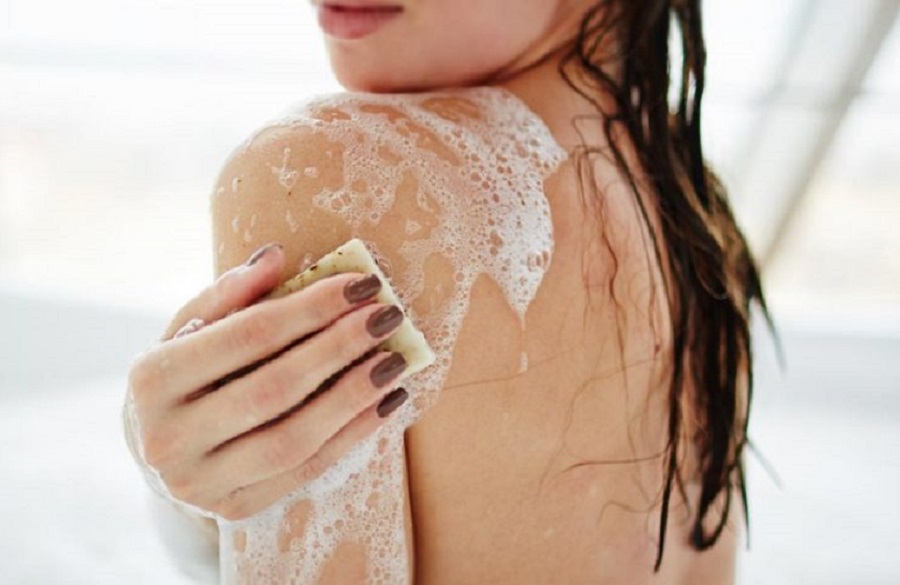 Top 5 sữa tắm trắng da hương nước hoa quyến rũ nhất cho phái đẹp - Ảnh 1