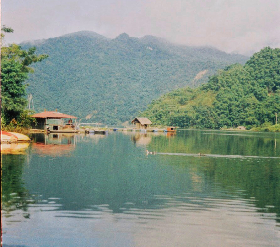 Xóm Đá Bia - Điểm du lịch cuối tuần rất gần Hà Nội, chỉ 500 ngàn là đi được