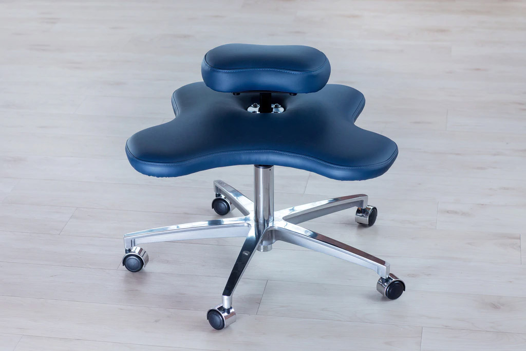 Mẫu ghế sinh ra cho người đam mê khoanh chân và thích đôi chân được vận động tự do này tên là Soul Seat.