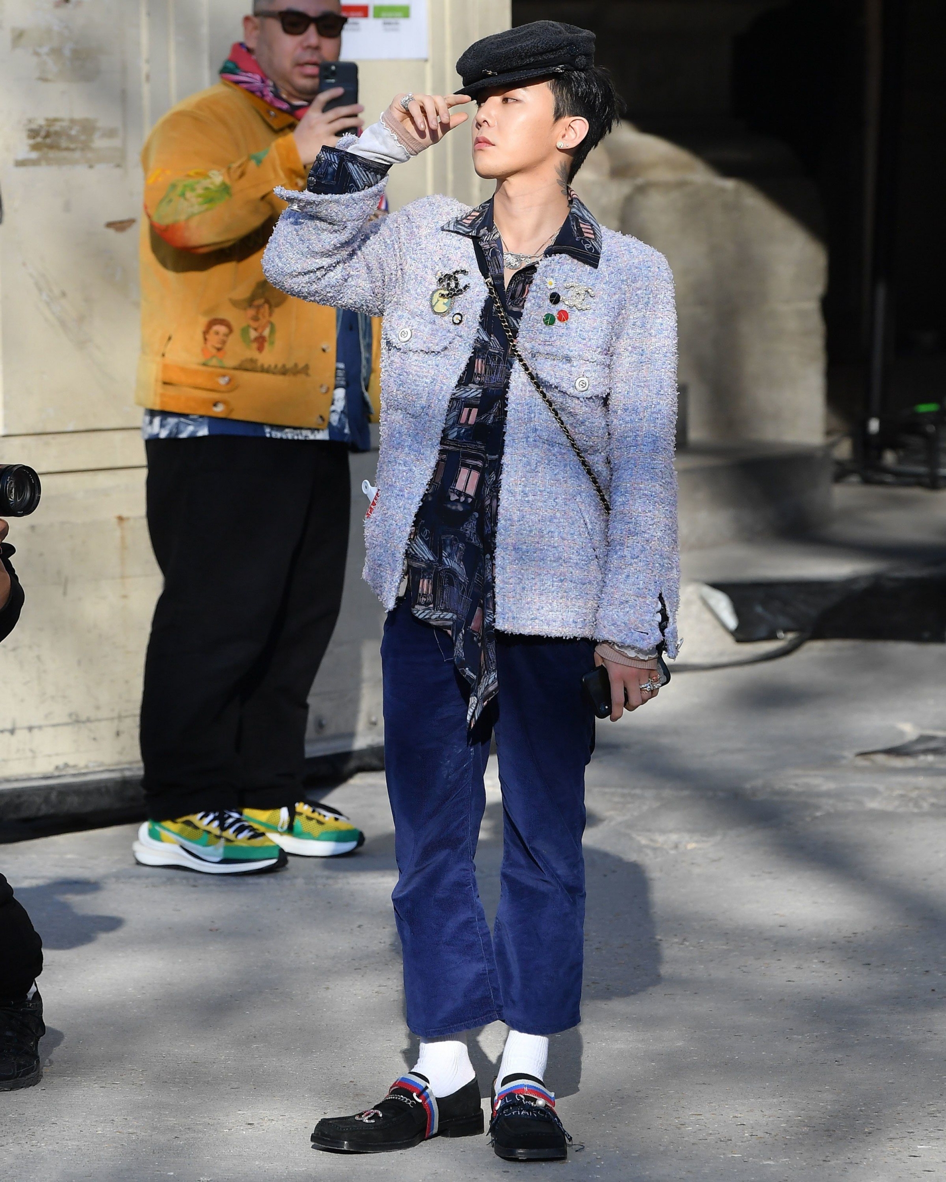 G-Dragon trong show diễn Chanel Haute Couture Spring Summer 2020. Dù mới xuất ngũ, nam ca sĩ vẫn được nhà mốt ưu ái, thường xuyên là gương mặt 'front-seat' trong các show diễn.