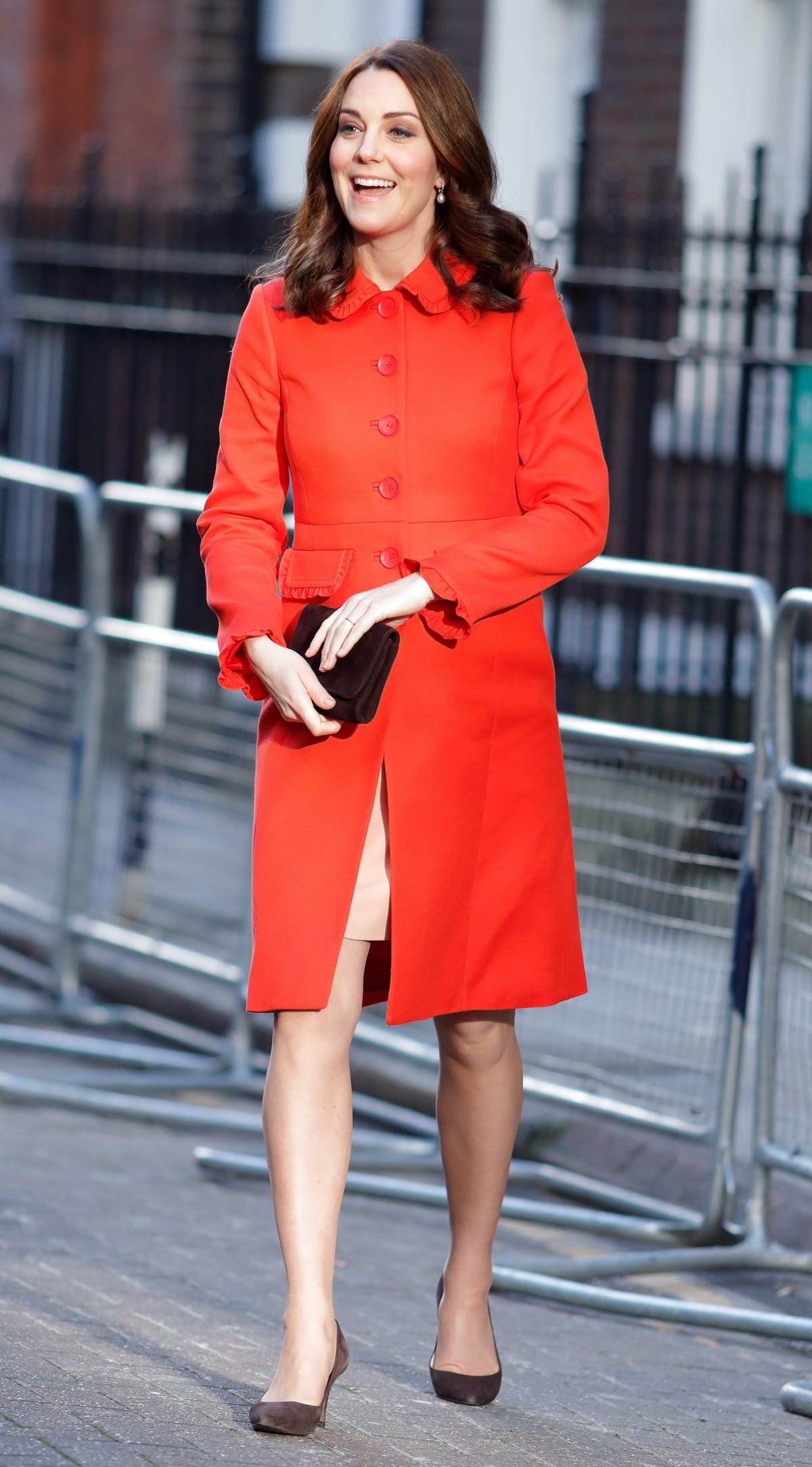 Bên cạnh đó, nữ Công tước cũng sở hữu những chiếc áo choàng với gam màu rực rỡ (chiếm 18%), màu xám hoặc màu nâu (14%).
