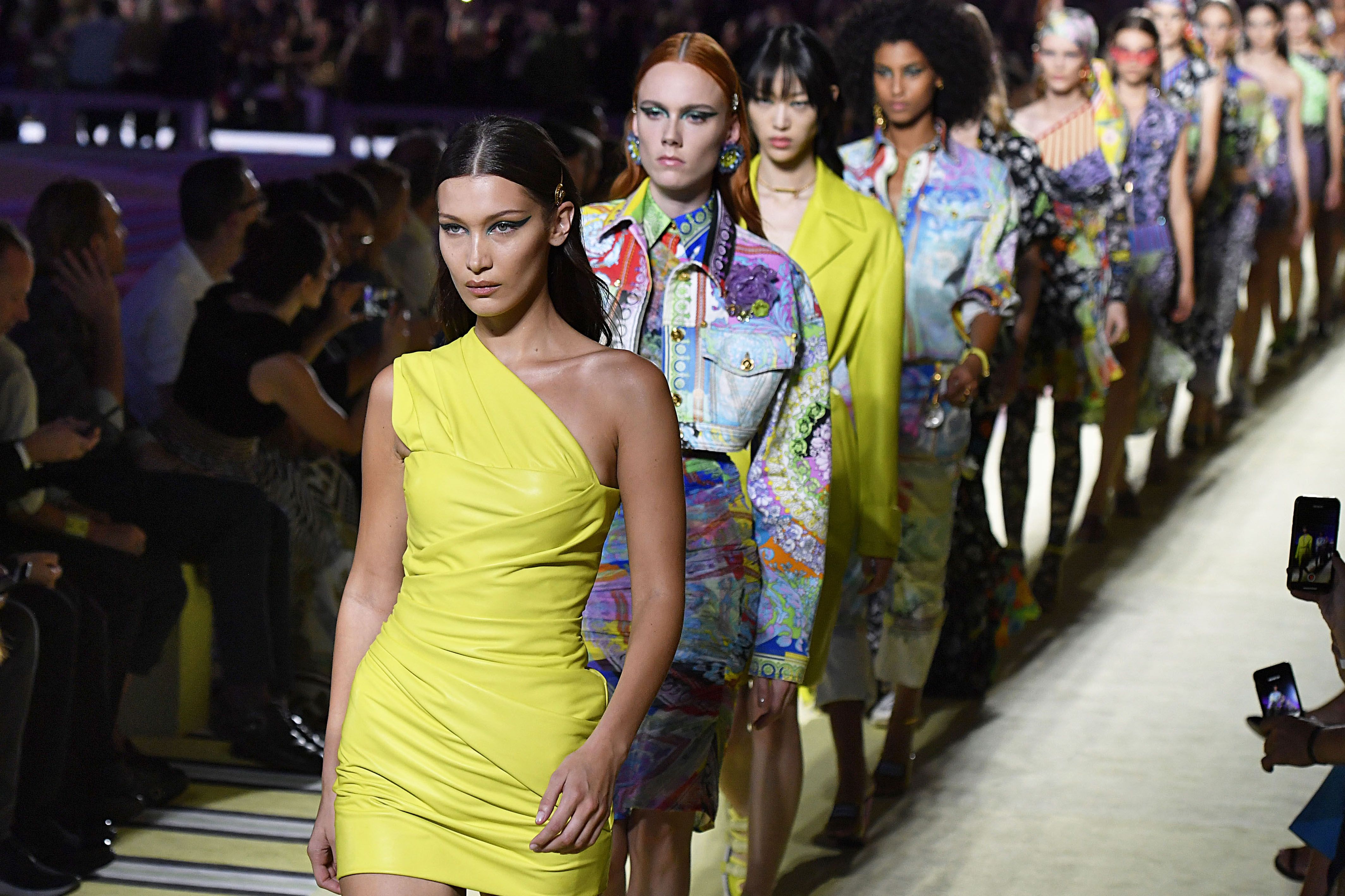 Thời trang may sẵn Ready-to-wear và những điều bạn cần biết