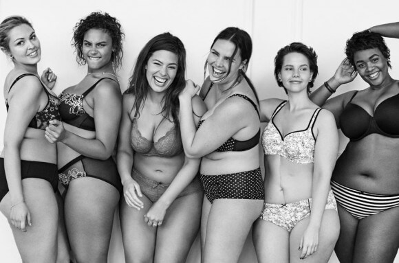 Ashley Graham bên cạnh dàn người mẫu ngoại cỡ khác như Kate Dillon Levin, Amy Lemons, Crystal Renn,.. trên tạp chí Glamour về một bài báo tôn vinh vẻ đẹp ở mọi kích cỡ cơ thể.