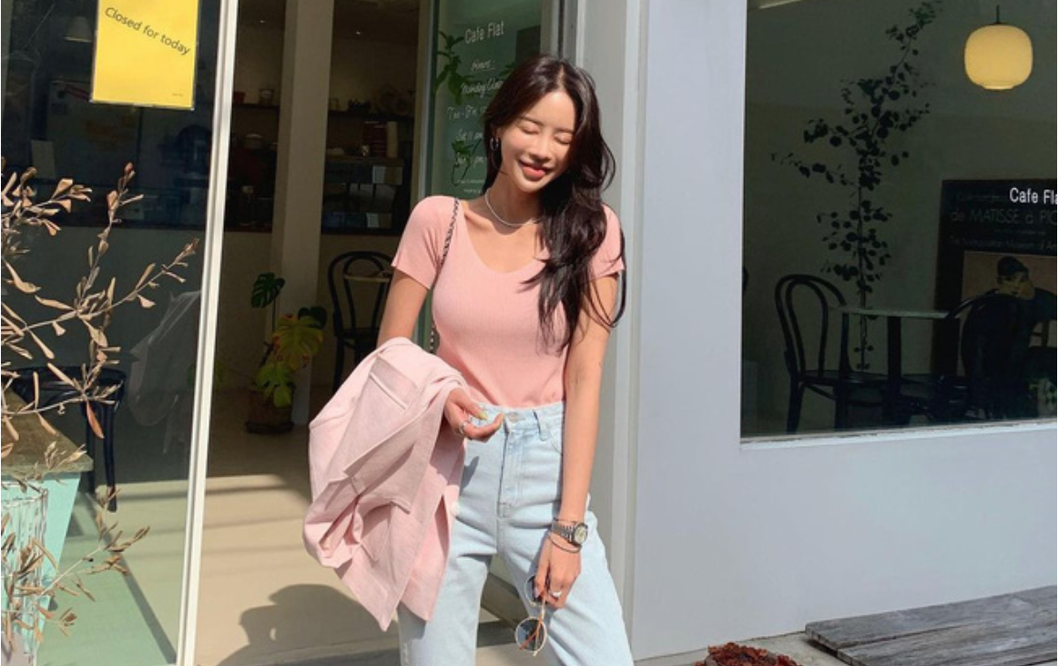 Màu sắc hot trend hè 2021: Hồng bánh bèo