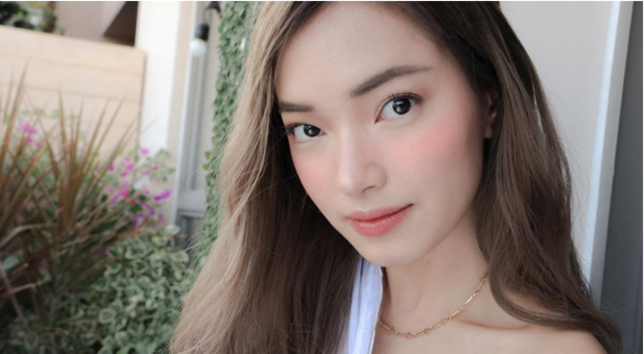 Gu make-up trong veo mỗi khi hè sang của mỹ nhân Việt