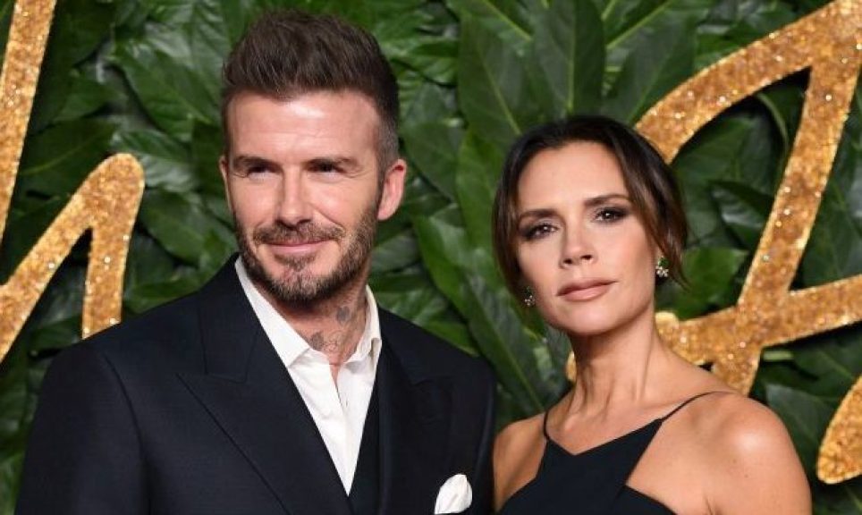David Beckham và vợ: "Tình bể bình", thường xuyên mặc trang phục đồng điệu