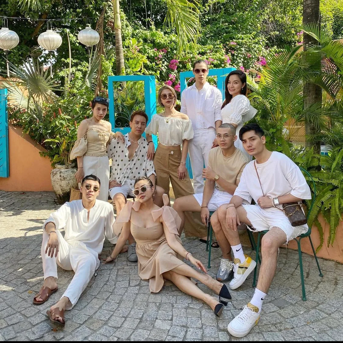 Hoàng Ku: Stylist sở hữu bộ sưu tập đồ hiệu siêu khủng của showbiz Việt - Ảnh 10