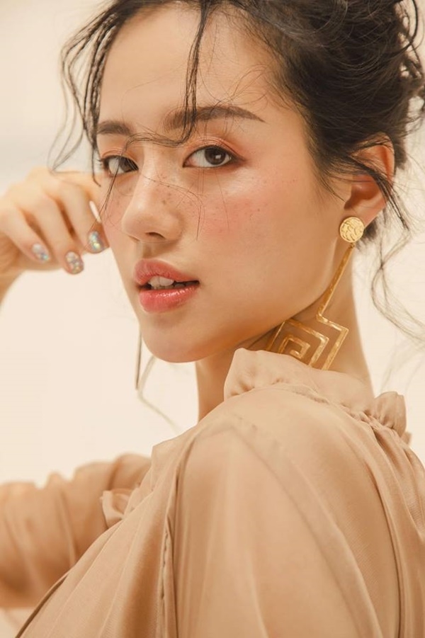 Cô Em Trendy - thí sinh thành công nhất The Face Vietnam 2017 dù ra về sớm.