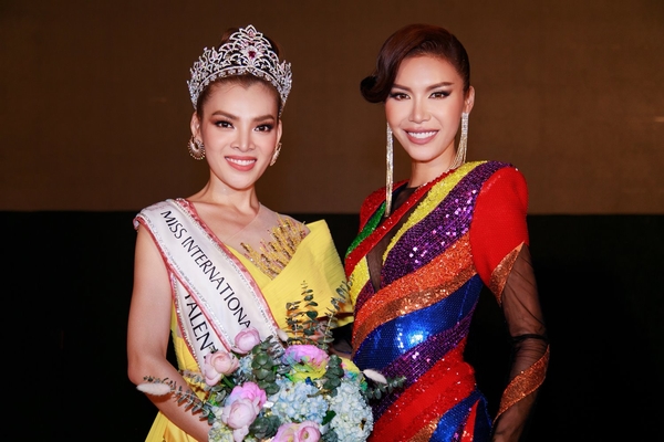 Năm 2020, Minh Tú cùng học trò Trân Đài xuất sắc giành ngôi vị quán quân của cuộc thi Miss International Queen Vietnam (Hoa hậu chuyển giới Việt Nam).