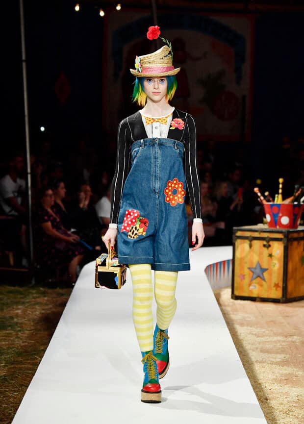 Moschino Resort Collection 2019 Throwback: Hottest Circus Ever - Ảnh 7