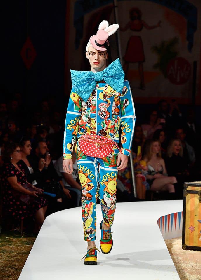 Moschino Resort Collection 2019 Throwback: Hottest Circus Ever - Ảnh 10
