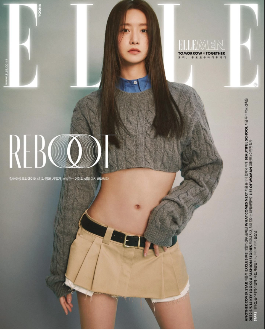 Yoona khoe vòng eo 'con kiến' trên tạp chí Elle với chân váy và áo sweater croptop của Miu Miu.