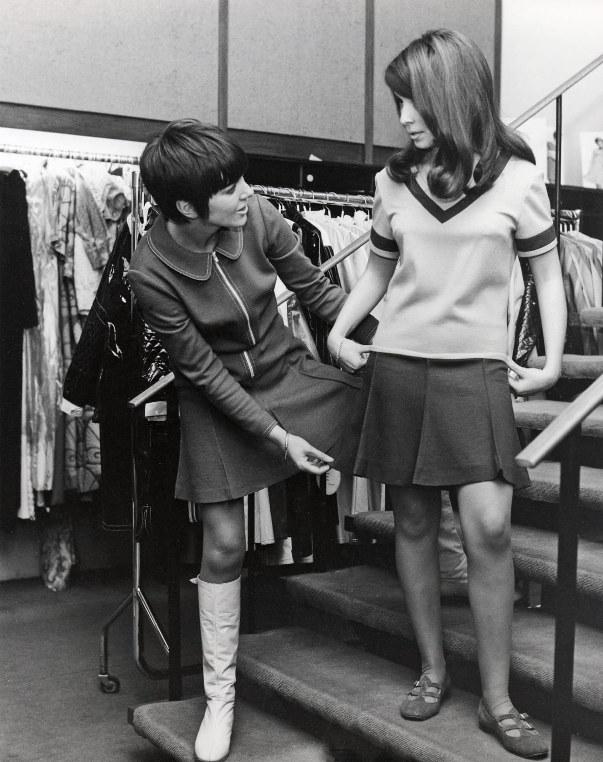 NTK Mary Quant - người đã sáng tạo ra chiếc váy ngắn và góp phần thay đổi cách nhìn của mọi người đối với thời trang nữ giới.