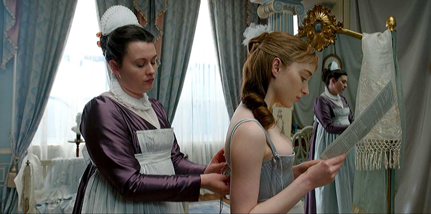 Dù nguy hiểm nhưng 9 mốt thời trang này từng rất được ưa chuộng ở phương Tây