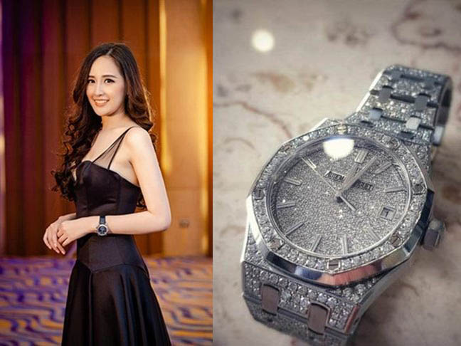 Diện mẫu đầm đen sang trọng, cô nàng chọn mẫu đồng hồ đính toàn kim cương vô cùng sang chảnh có giá hơn 2,2 tỷ đồng.