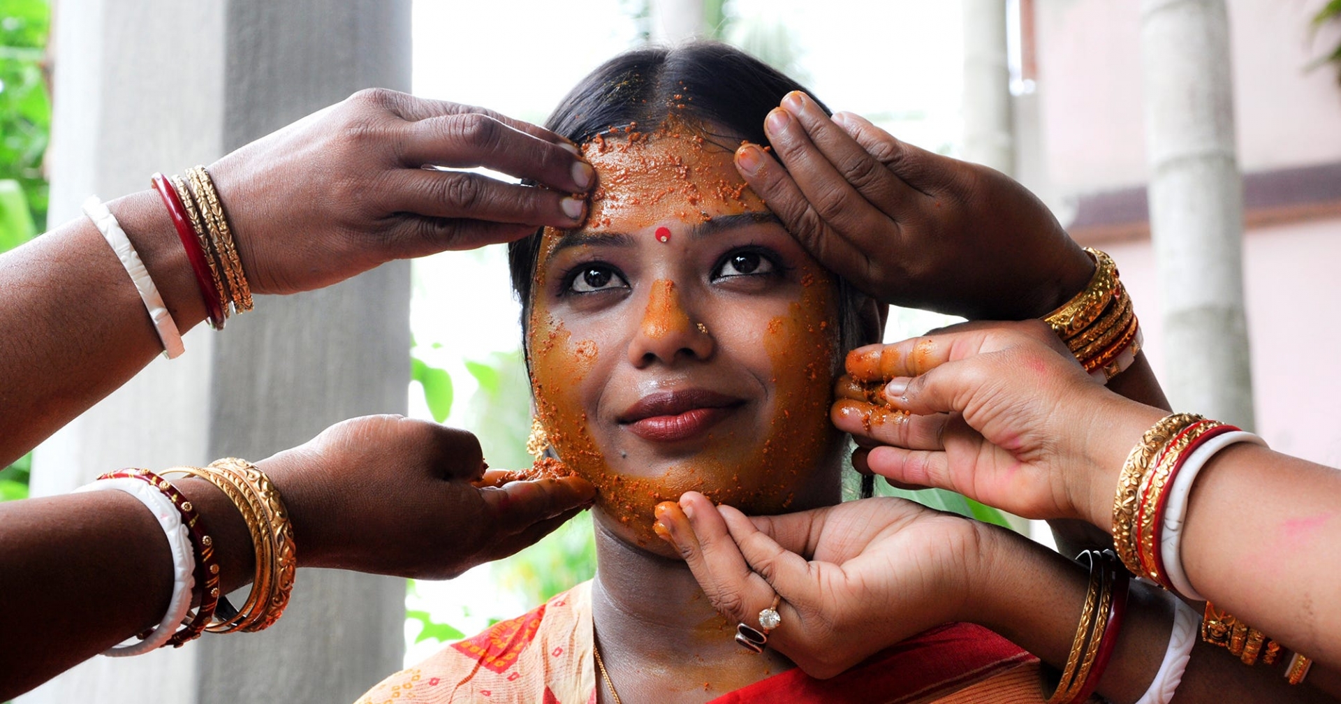 Phụ nữ Ấn Độ có một phương pháp làm đẹp bí truyền, giúp khỏe bên trong, đẹp bên ngoài - Ảnh 2