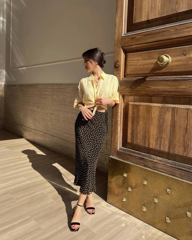 12 set váy diện cùng cao gót sandals cho mùa hè từ thời trang của gái Pháp - Ảnh 7