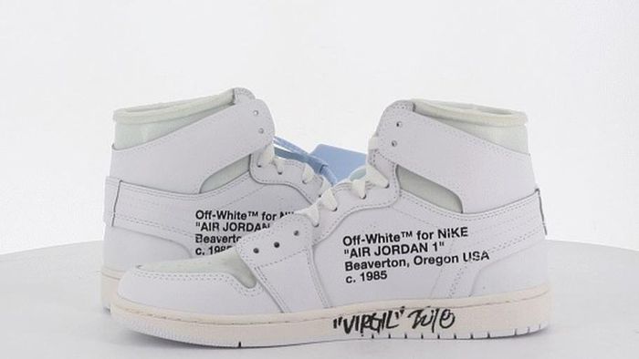 Giày Jordan có chữ ký của Virgil Abloh được đấu giá gần 400 triệu đồng - Ảnh 2