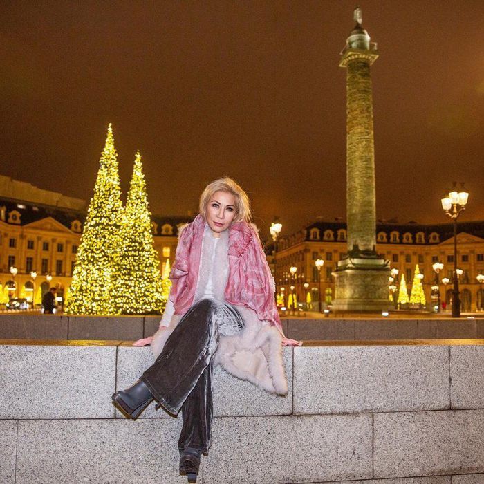 Thời trang xa xỉ của hội siêu giày châu Á ở Mỹ trong chương trình Bling Empire - Ảnh 1