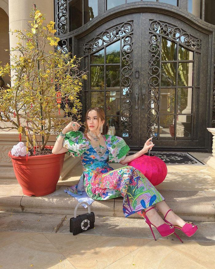 Thời trang xa xỉ của hội siêu giày châu Á ở Mỹ trong chương trình Bling Empire - Ảnh 5