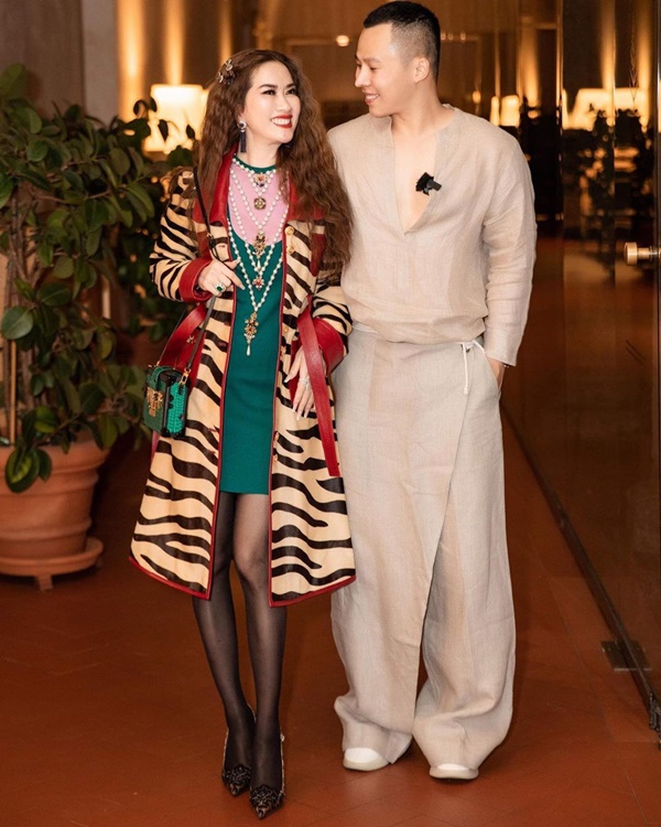 Thời trang xa xỉ của hội siêu giày châu Á ở Mỹ trong chương trình Bling Empire - Ảnh 1