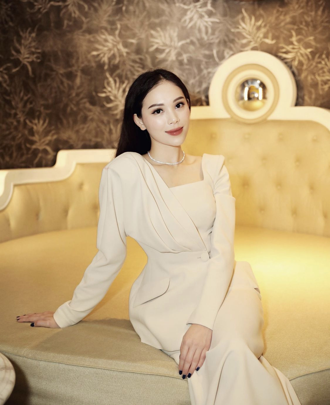 Linh Rin - Con dâu tiếp theo nhà chồng Hà Tăng có gu thời trang thanh lịch, quý phái chuẩn hào môn - Ảnh 4