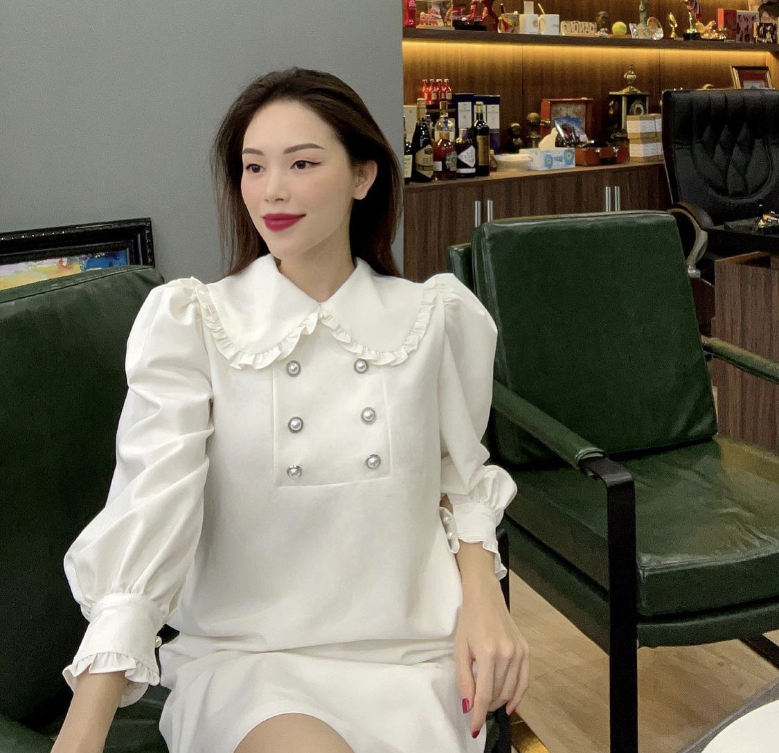 Linh Rin - Con dâu tiếp theo nhà chồng Hà Tăng có gu thời trang thanh lịch, quý phái chuẩn hào môn - Ảnh 5