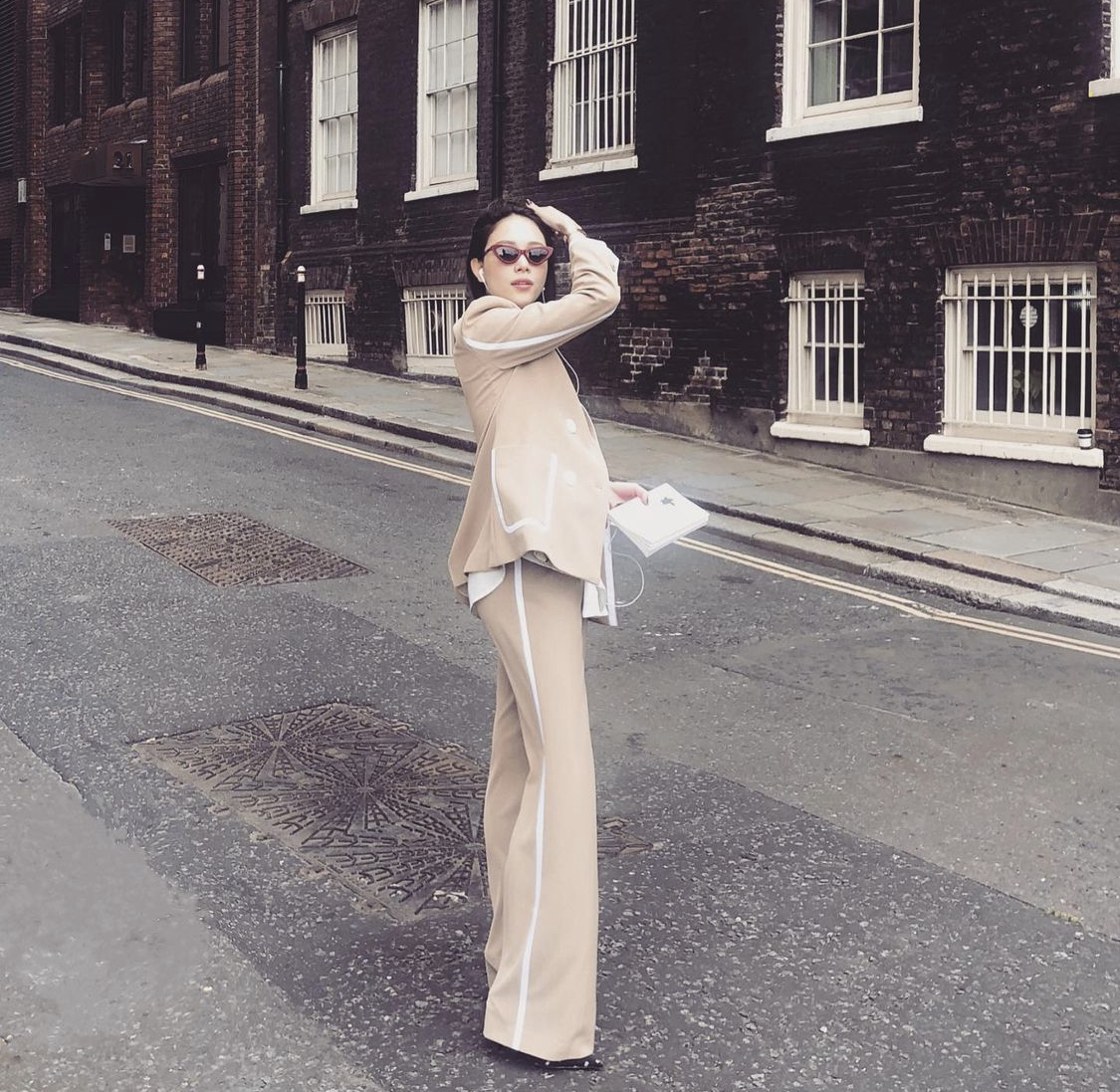 Linh Rin - Con dâu tiếp theo nhà chồng Hà Tăng có gu thời trang thanh lịch, quý phái chuẩn hào môn - Ảnh 6