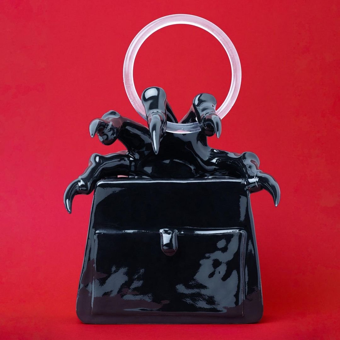 Túi xách bàn tay quái vật cho cô nàng mê phụ kiện độc lạ  - Ảnh 16