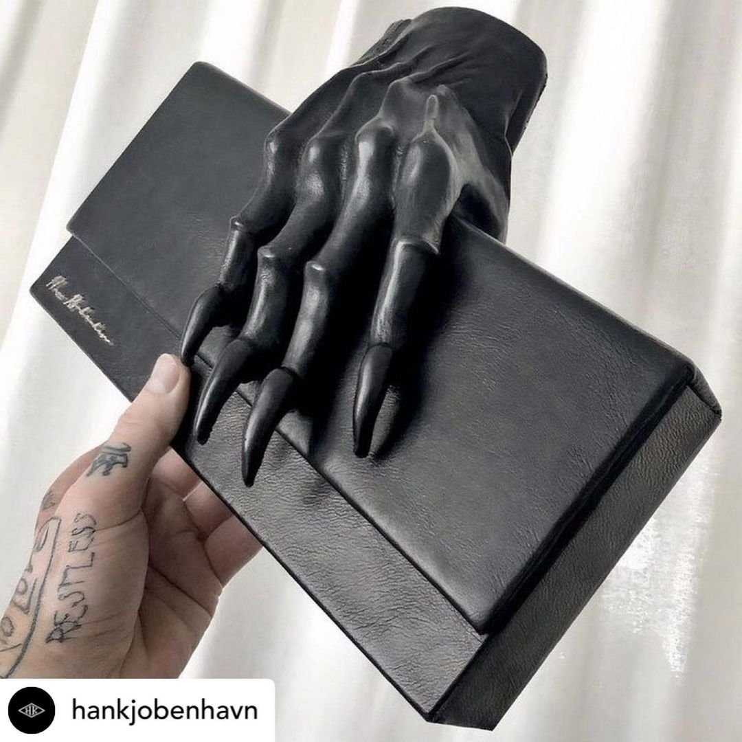 Túi xách bàn tay quái vật cho cô nàng mê phụ kiện độc lạ  - Ảnh 17