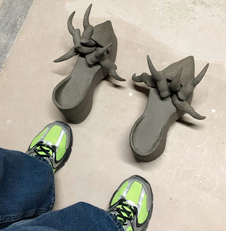 Túi xách bàn tay quái vật cho cô nàng mê phụ kiện độc lạ - Ảnh 2