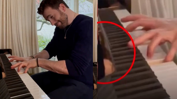 Lộ hình ảnh cùng nghỉ mát trên du thuyền, fan càng chắc chắn Selena Gomez từng mặc áo len Chris Evan - Ảnh 4