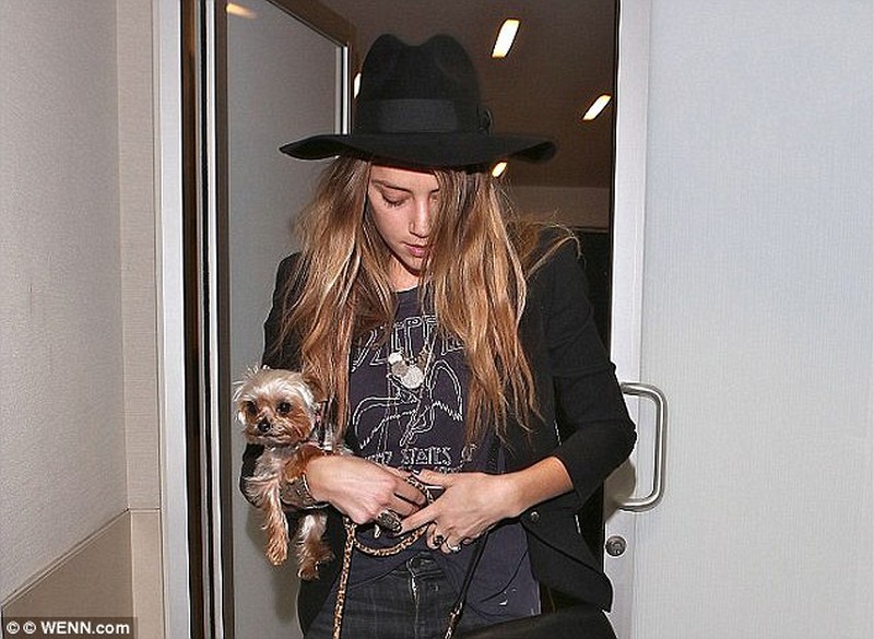 Trước khi bị phanh phui đời tư mất hình tượng, Amber Heard từng là biểu tượng mặc đẹp Hollywood  - Ảnh 12