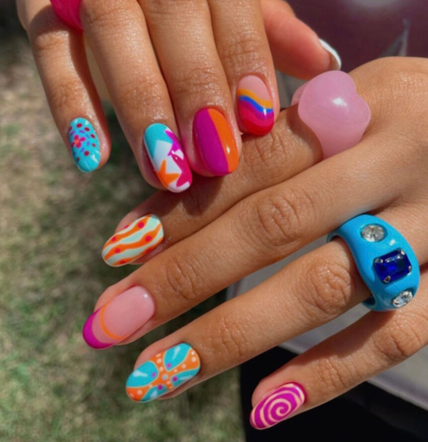 7 xu hướng nail màu sắc đang được Gen Z 