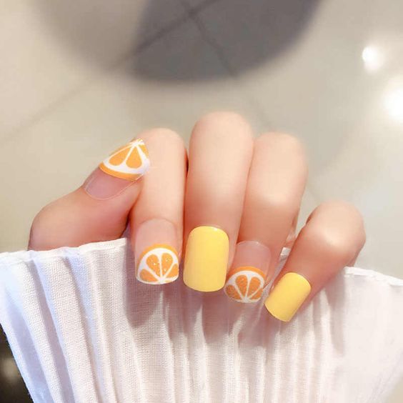 7 xu hướng nail màu sắc đang được Gen Z 