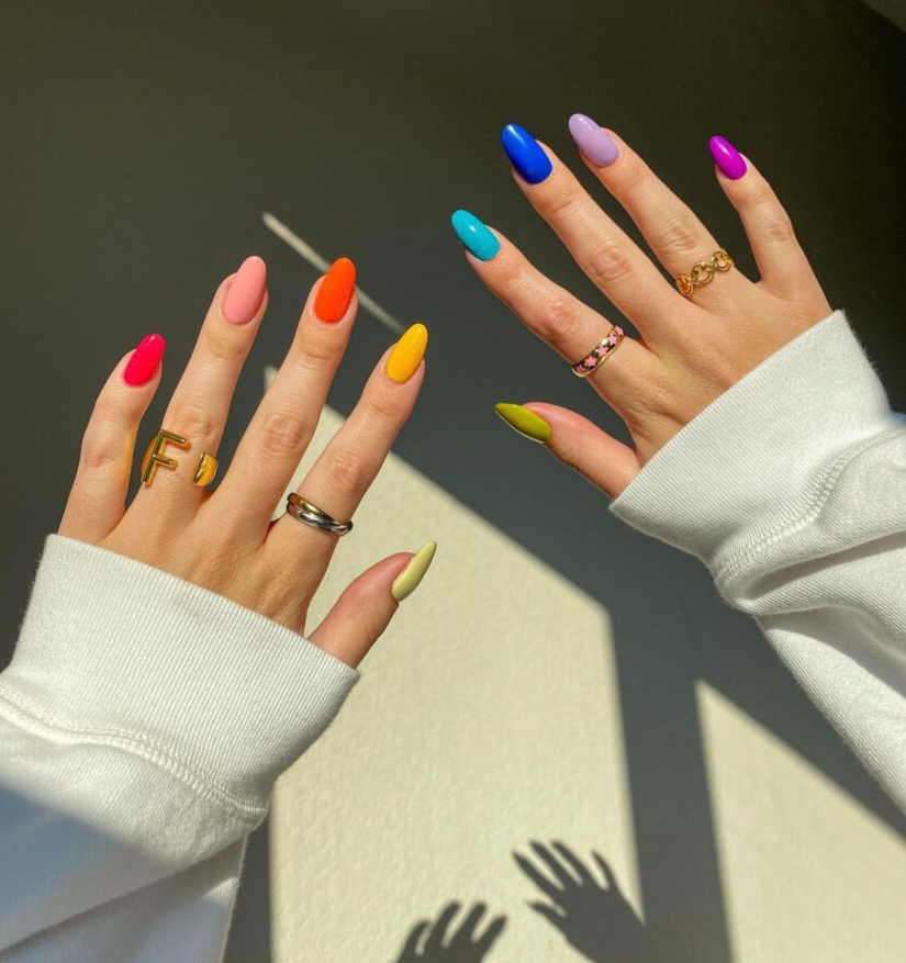 7 xu hướng nail màu sắc đang được Gen Z 