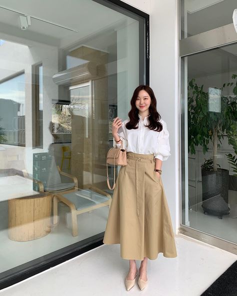 4 Công thức phối đồ công sở cho ngày nóng đỉnh điểm: Mát mẻ mà vẫn 