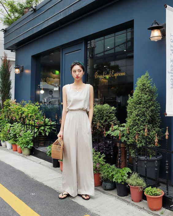 4 Công thức phối đồ công sở cho ngày nóng đỉnh điểm: Mát mẻ mà vẫn 