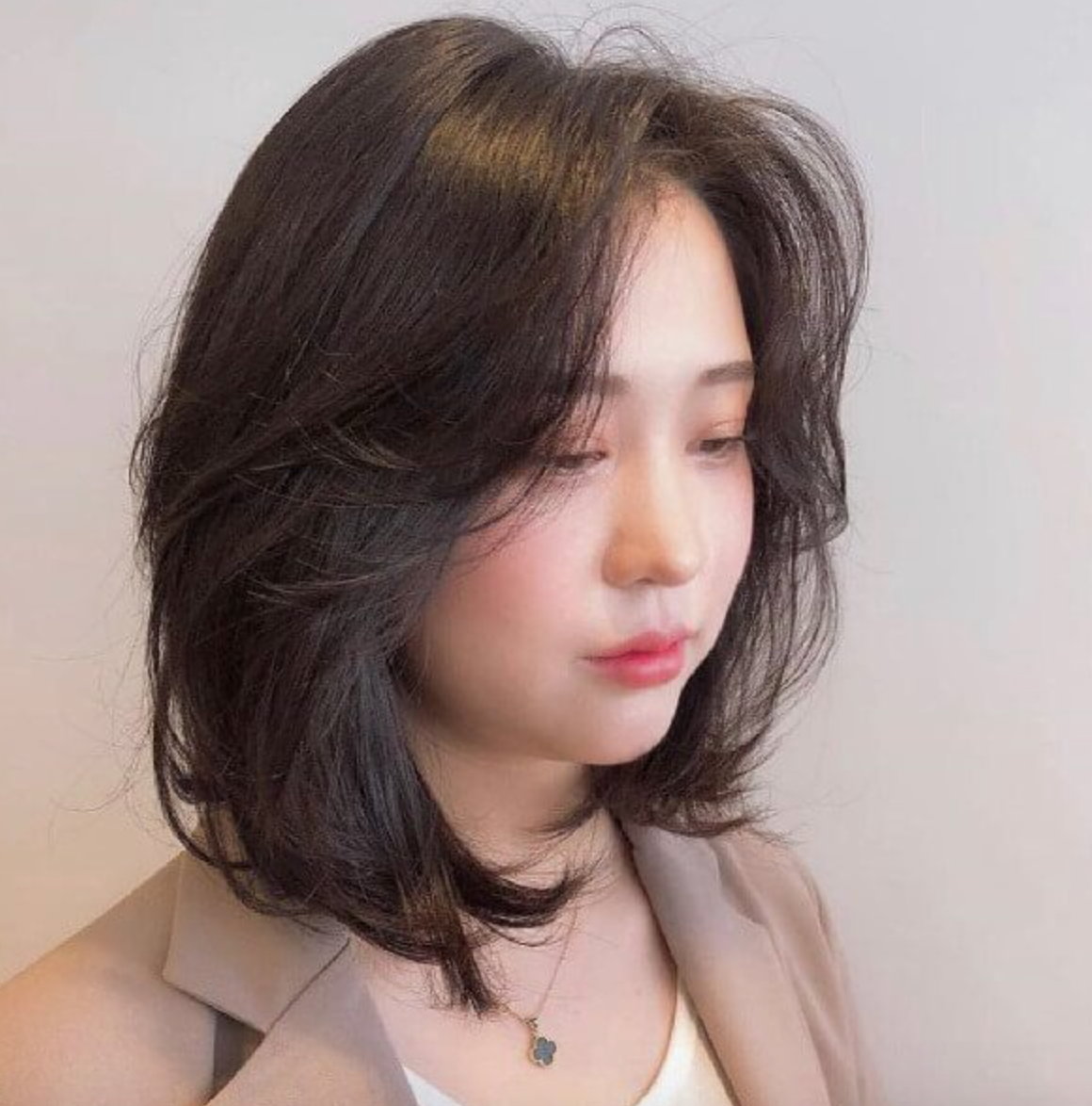 Top 50 kiểu tóc ngắn đẹp năm 2022 cho nam, nữ - Ảnh 1