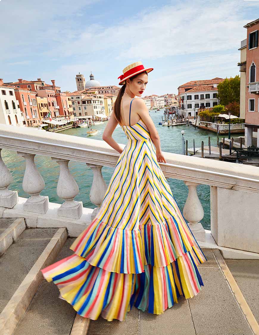 10 kiểu váy thích hợp đi du lịch mùa hè: Diện lên là bảo đảm có ảnh đẹp - Ảnh 8