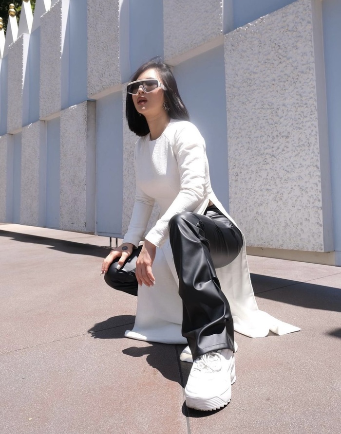 Gấp!!! Hương Tràm cần tuyển ngay stylist nếu cô không muốn trở thành thảm hoạ thời trang - Ảnh 1