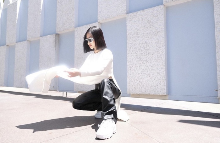 Gấp!!! Hương Tràm cần tuyển ngay stylist nếu cô không muốn trở thành thảm hoạ thời trang - Ảnh 1