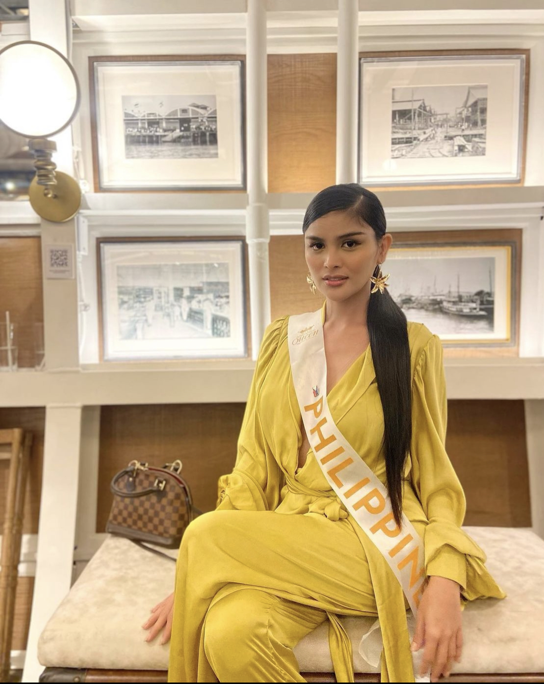 Miss International Queen 2022: Hoa hậu Chuyển giới đầu tiên của Philippines, mê váy áo sặc sỡ - Ảnh 2