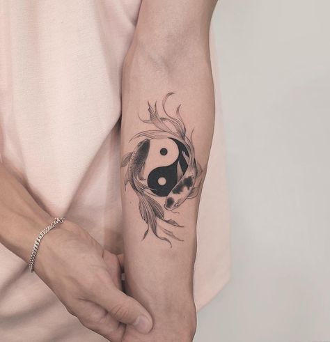 Những hình xăm đẹp đơn giản, mini cho nam, nữ ý nghĩa nhất hiện nay - Ảnh 2