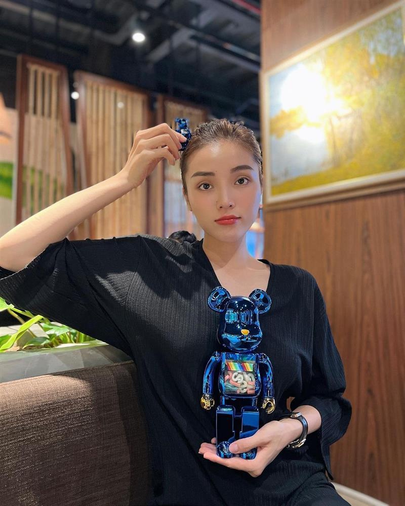 Ngoài túi hiệu, xe sang thì Kỳ Duyên, Huyền My còn có thú vui sưu tầm những chú gấu tiền tỉ này - Ảnh 1