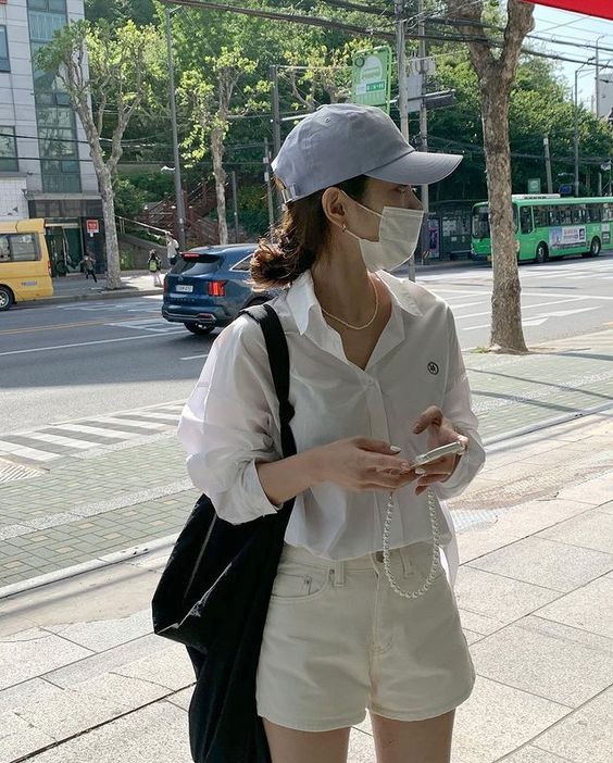 Bước qua mùa hạ cùng 10 set đồ trắng đơn giản mà nâng cấp visual cực đỉnh - Ảnh 1