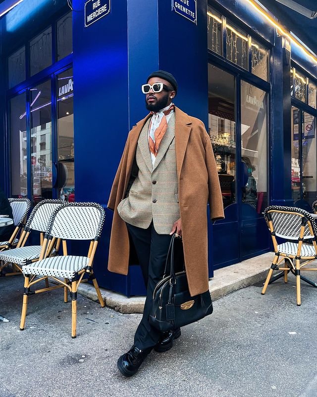 Fashionisto người Pháp: Ngoài mặc đẹp còn phải đầu tư địa điểm chụp ảnh đồng điệu - Ảnh 8
