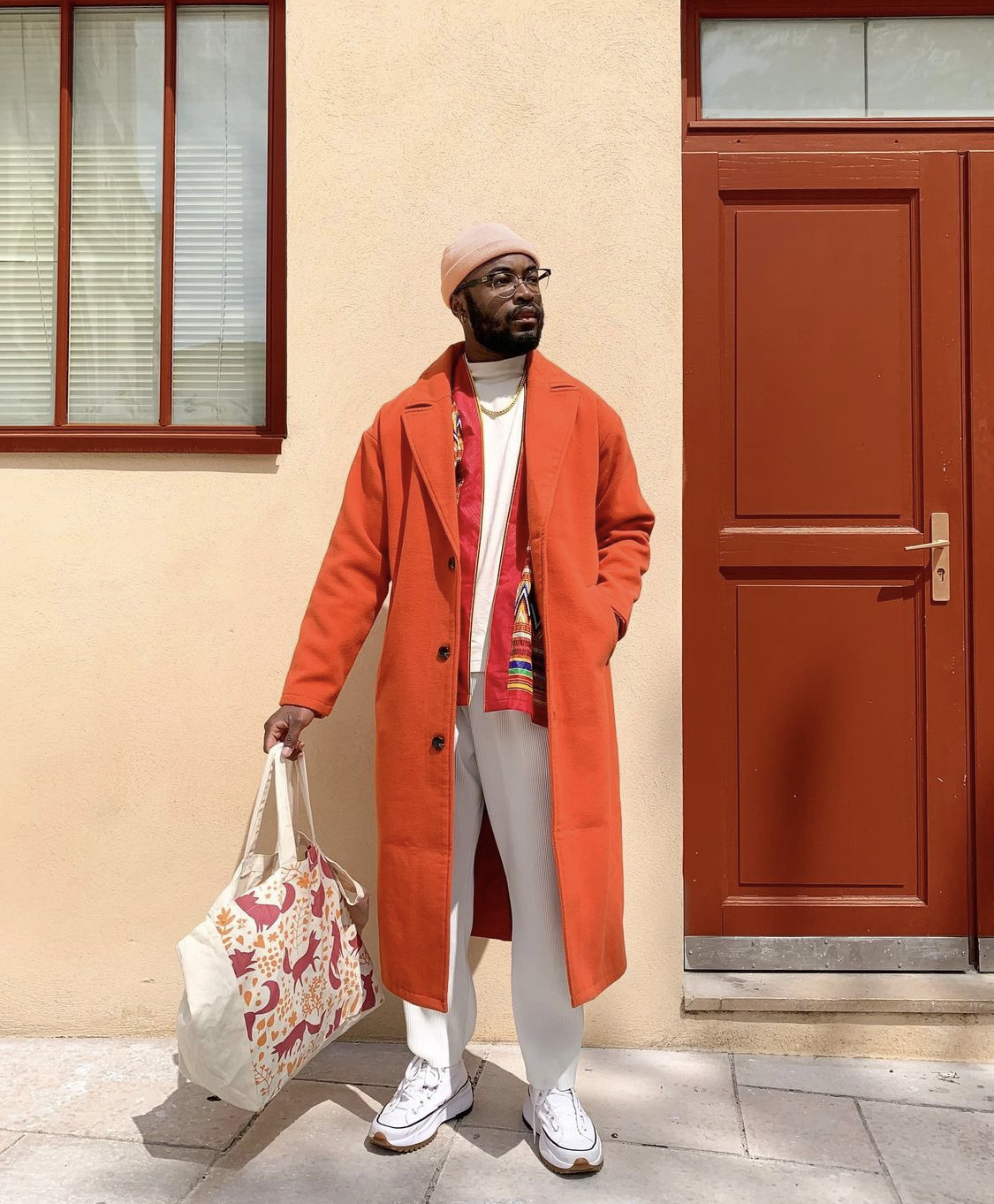 Fashionisto người Pháp: Ngoài mặc đẹp còn phải đầu tư địa điểm chụp ảnh đồng điệu - Ảnh 3