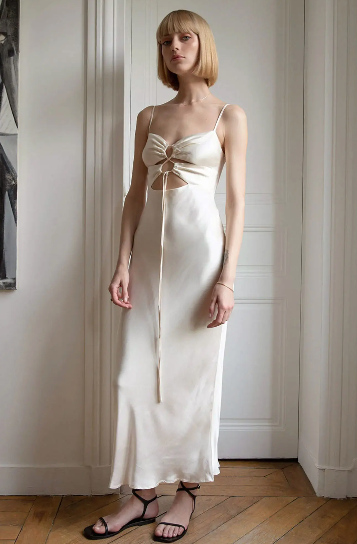 Flossing dress: Vũ khí khếu gợi mùa hè cùng dây nhợ và váy cut-out - Ảnh 4