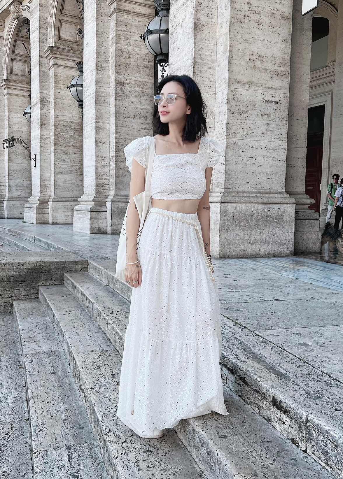 Gu thời trang ngày càng trẻ trung, gợi cảm của Ngô Thanh Vân sau khi cưới Huy Trần - Ảnh 1